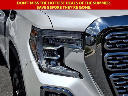Used 2020 GMC Sierra 1500 Denali w/ Denali Ultimate Package AWD/4WD image 12