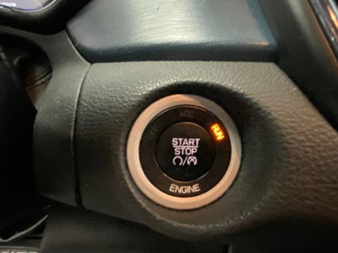 Used 2016 Chrysler 200 S w/ Comfort Group image 29