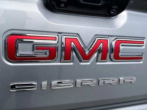 Used 2023 GMC Sierra 1500 SLE RWD image 29