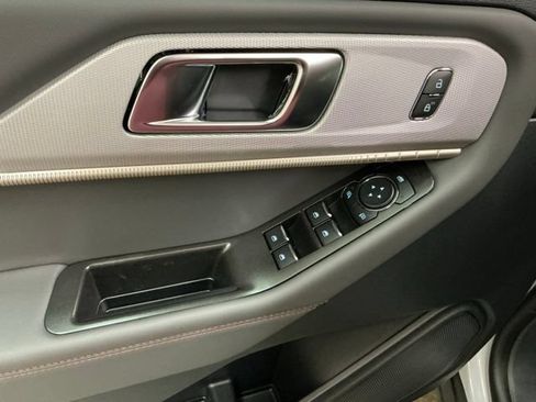 New 2026 Ford Explorer Active AWD/4WD image 16