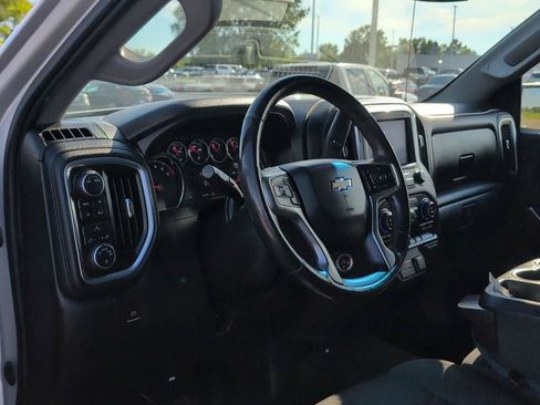 Used 2021 Chevrolet Silverado 1500 LT AWD/4WD image 17