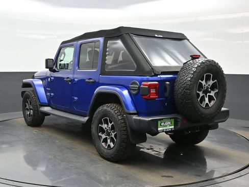 Used 2018 Jeep Wrangler Unlimited Sahara w/ Dual Top Group image 4