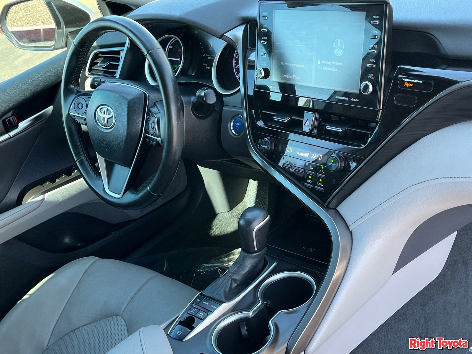 Certified 2022 Toyota Camry XLE FWD image 13