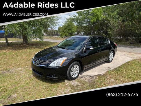 Used 2010 Nissan Altima 2.5 SL w/ Technology Pkg FWD image 1