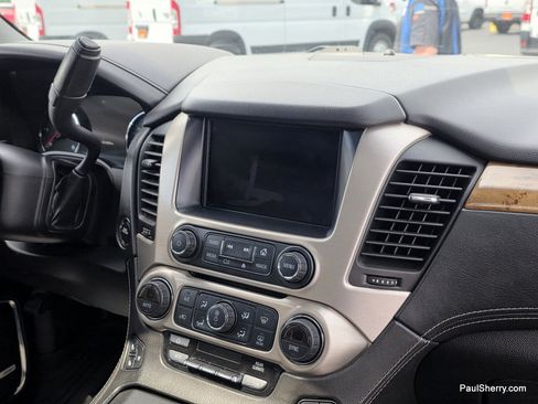 Used 2017 GMC Yukon Denali w/ Open Road Package AWD/4WD image 16
