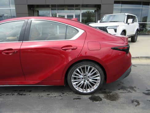 Used 2023 Lexus IS 300 AWD w/ Premium Package image 4