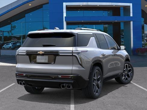 New 2026 Chevrolet Traverse High Country w/ LPO, Floor Liner Package AWD/4WD image 28