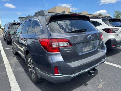 Used 2017 Subaru Outback 2.5i Limited AWD/4WD image 4