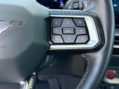 Used 2025 Ford Mustang GT RWD image 16