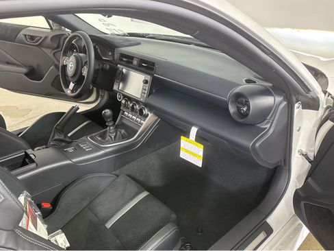 New 2026 Toyota GR86 Premium image 31