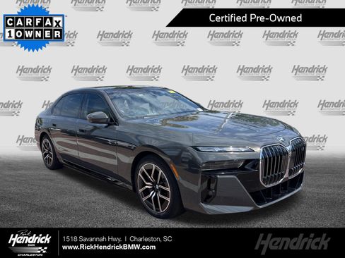Used 2023 BMW i7 xDrive60 w/ Executive Package 2 AWD/4WD image 1