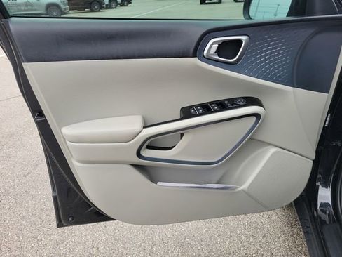 Used 2023 Kia Soul EX FWD image 14