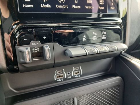 New 2026 RAM 1500 Big Horn AWD/4WD image 26