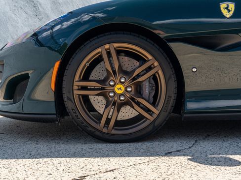 Used 2019 Ferrari Portofino RWD image 11