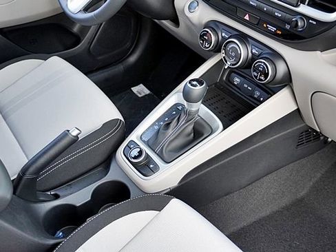 New 2026 Hyundai Venue SEL FWD image 13