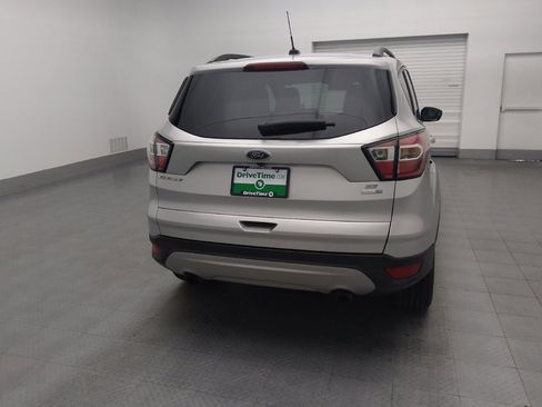 Used 2018 Ford Escape SE image 7