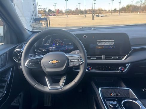 New 2026 Chevrolet Equinox LT w/ Convenience Package II image 20