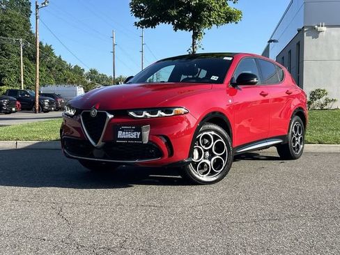 Used 2024 Alfa Romeo Tonale Ti AWD/4WD image 1