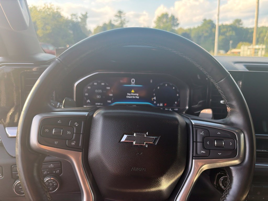 Used 2024 Chevrolet Silverado 1500 RST w/ Redline Edition AWD/4WD image 23