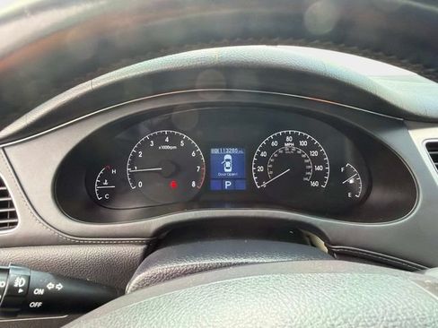 Used 2009 Hyundai Genesis 3.8 w/ Technology Pkg 4 RWD image 28