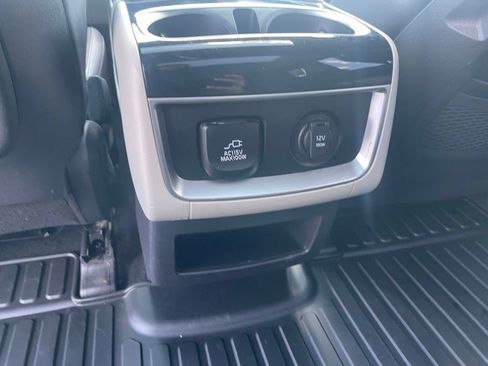 Used 2022 Kia Carnival SX Prestige FWD image 25