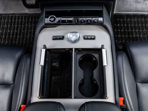 Used 2025 Lincoln Navigator Reserve w/ Jet Appearance Package image 26