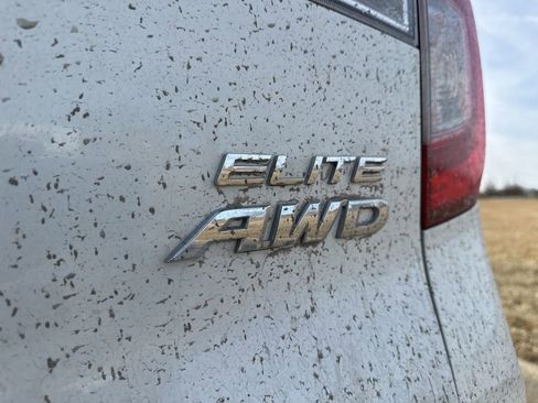 Used 2019 Honda Pilot Elite image 4