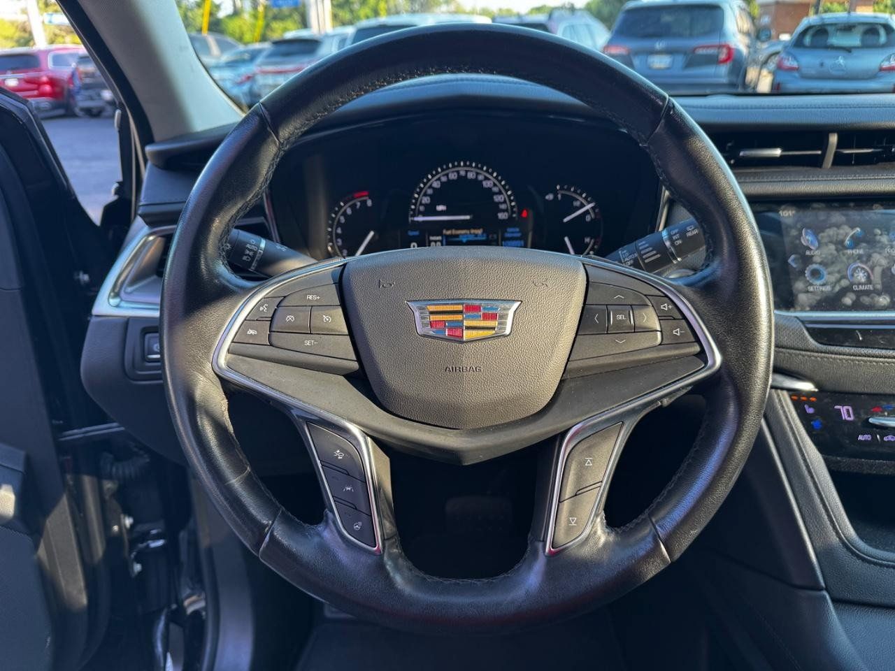 Used 2018 Cadillac XT5 Premium Luxury FWD image 19