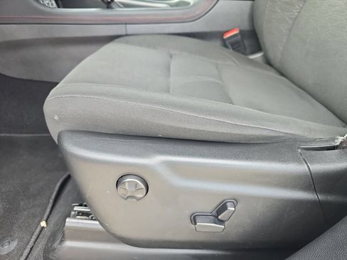Used 2025 Dodge Durango GT RWD image 30