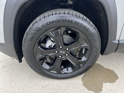 New 2026 Chevrolet Equinox LT w/ Convenience Package II FWD image 33
