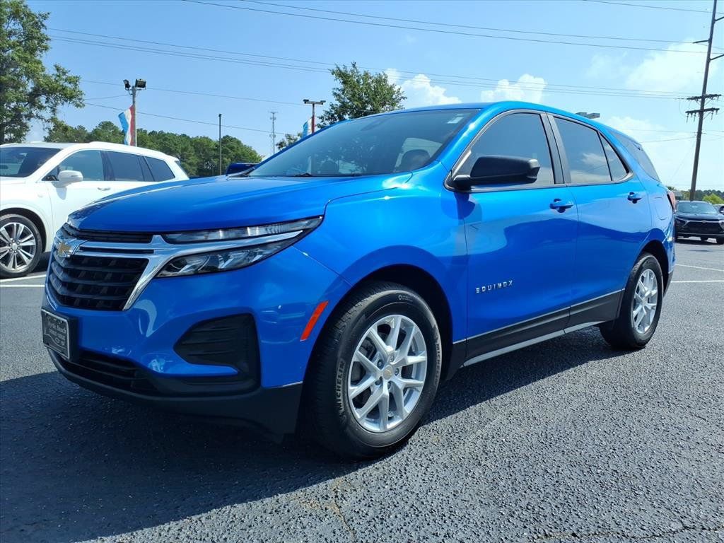 Used 2024 Chevrolet Equinox LS w/ LS Convenience Package FWD image 8