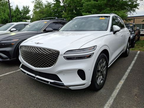 Certified 2023 Genesis GV70 2.5T w/ Advanced Package AWD/4WD image 5