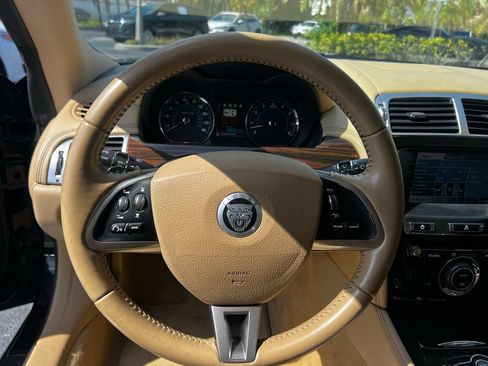 Used 2012 Jaguar XK Coupe RWD image 17