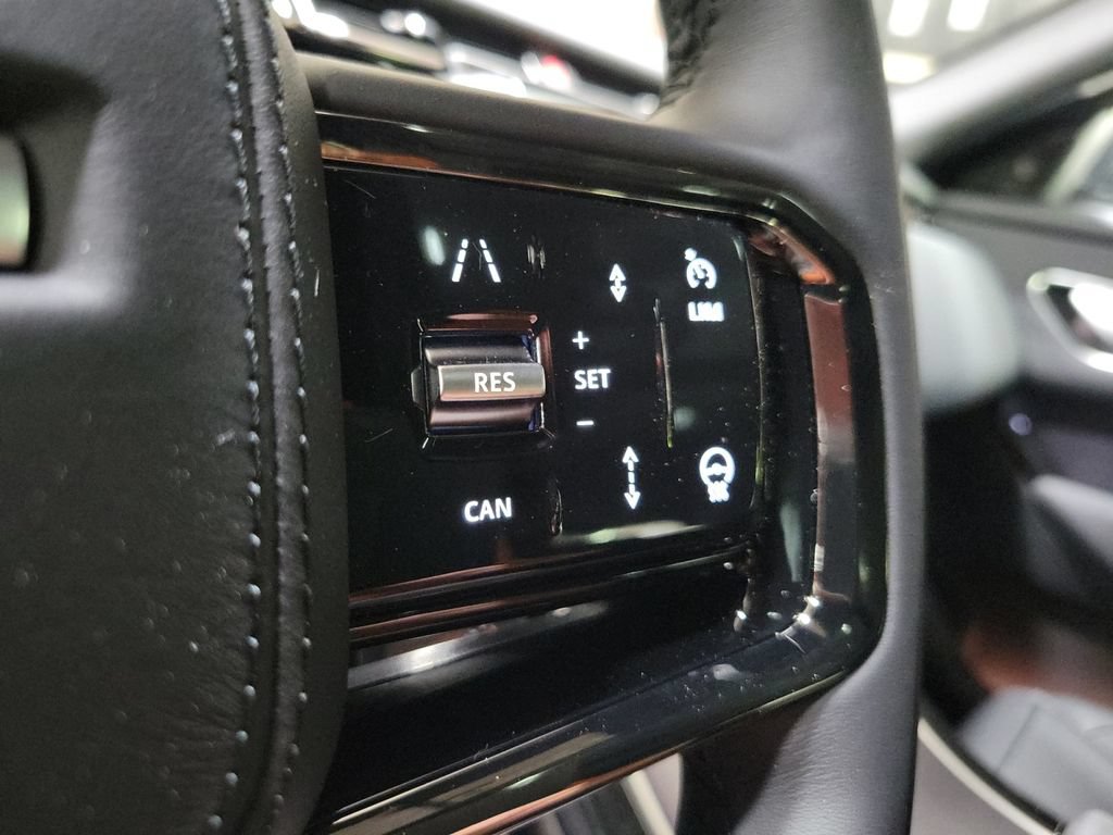 New 2026 Land Rover Range Rover Velar Dynamic SE AWD/4WD image 16
