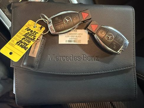 Used 2014 Mercedes-Benz E 350 Sedan image 27