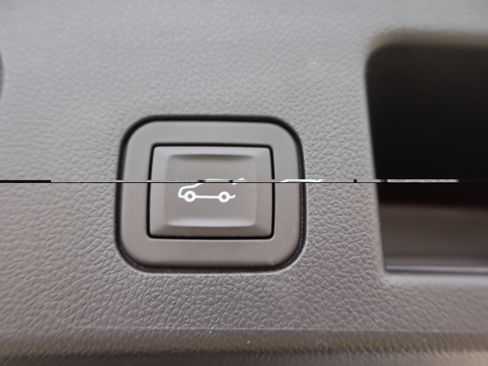 Used 2025 Chevrolet Equinox LT w/ Convenience Package II AWD/4WD image 24