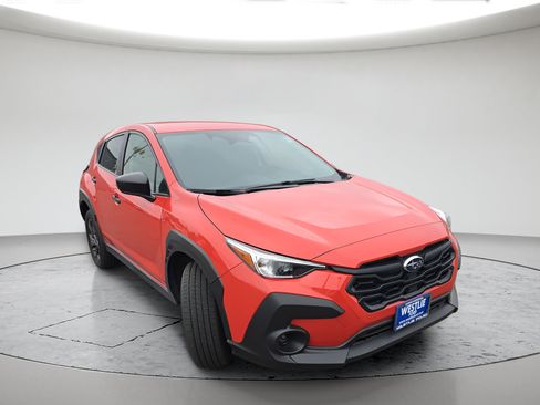 Used 2024 Subaru Crosstrek 2.0i AWD/4WD image 2