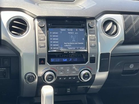 Used 2018 Toyota Tundra Platinum AWD/4WD image 30