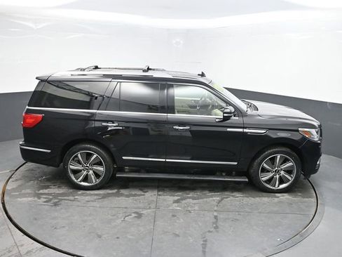 Used 2019 Lincoln Navigator Reserve AWD/4WD image 34