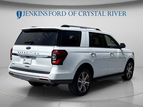 Certified 2024 Ford Expedition Limited RWD image 5