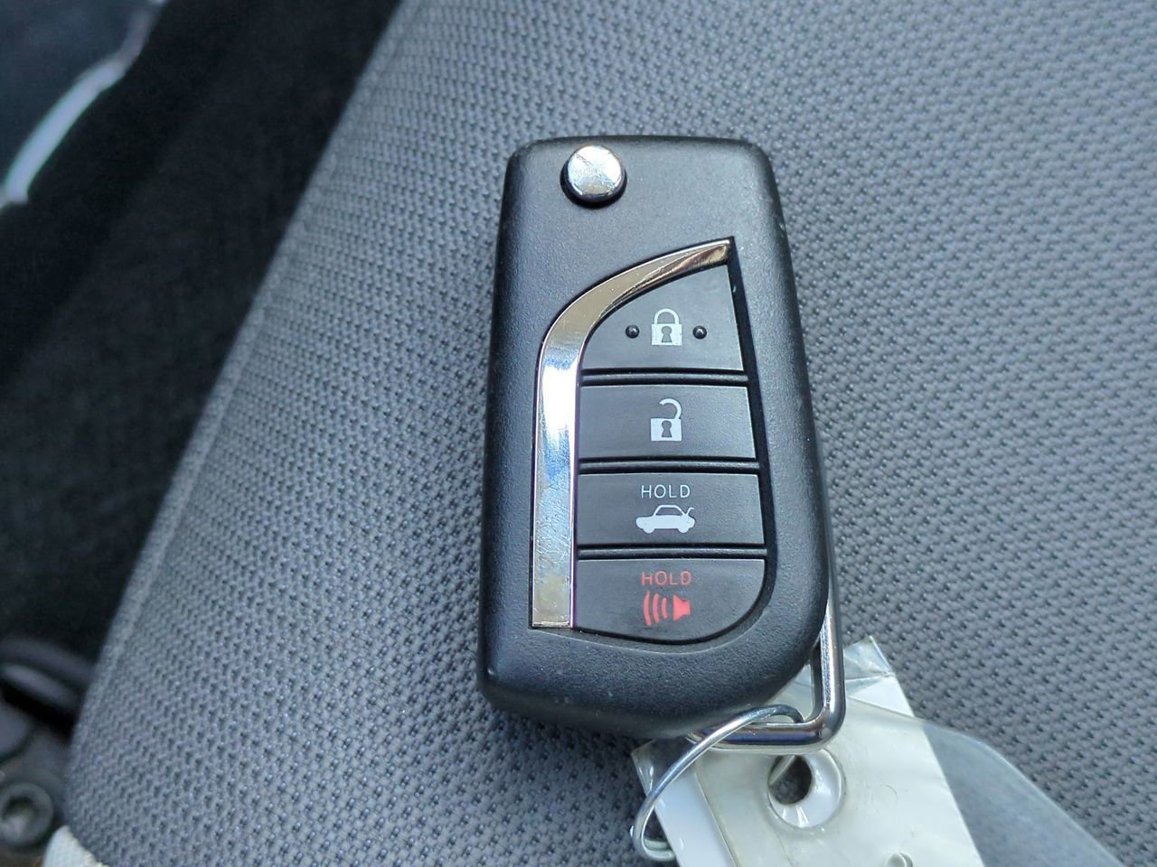 Used 2024 Toyota Corolla LE FWD image 31