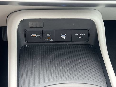 Certified 2025 Hyundai Kona SEL AWD/4WD image 14