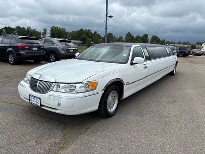 Used 2001 Lincoln Town Car Executive