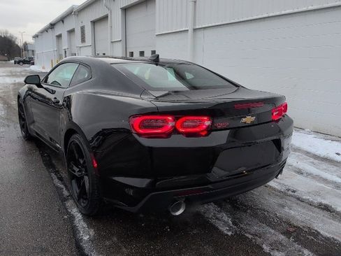 Certified 2023 Chevrolet Camaro LT w/ Technology Package image 5