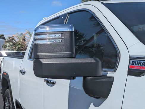 New 2026 GMC Sierra 3500 SLT w/ SLT Premium Package AWD/4WD image 15