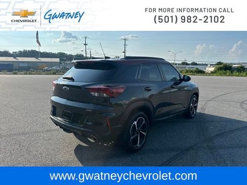 Used 2022 Chevrolet TrailBlazer RS w/ Sun and Liftgate Package FWD image 5