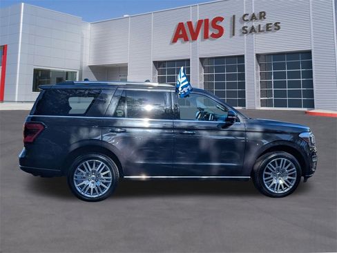 Used 2024 Ford Expedition Limited image 5