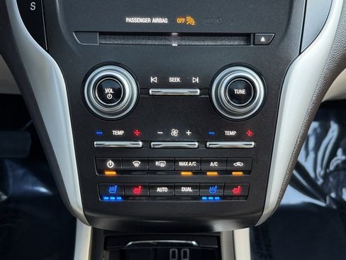 Used 2018 Lincoln MKC Reserve w/ Lincoln MKC Climate Package image 34