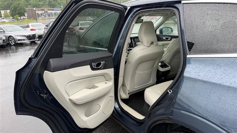 Used 2019 Volvo XC60 T6 Inscription w/ Protection Package AWD/4WD image 45