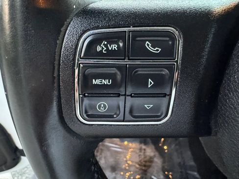 Used 2015 Jeep Wrangler Unlimited Sahara w/ Dual Top Group AWD/4WD image 16